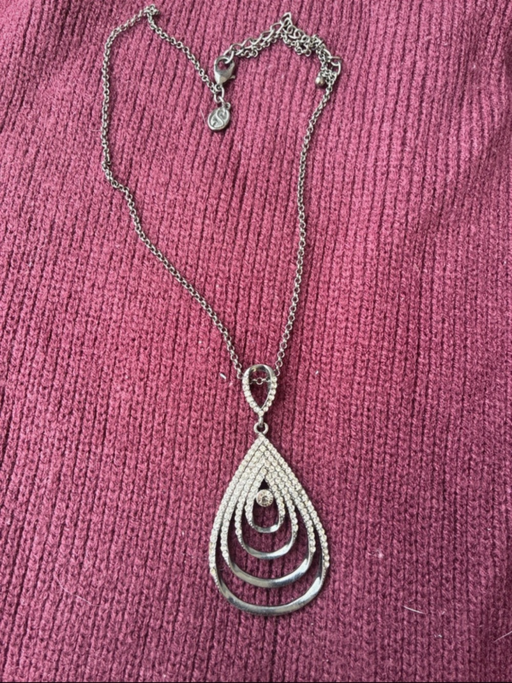 Silver Teardrop Multi-Layer Pendant Necklace - Elegant Women's Jewelry